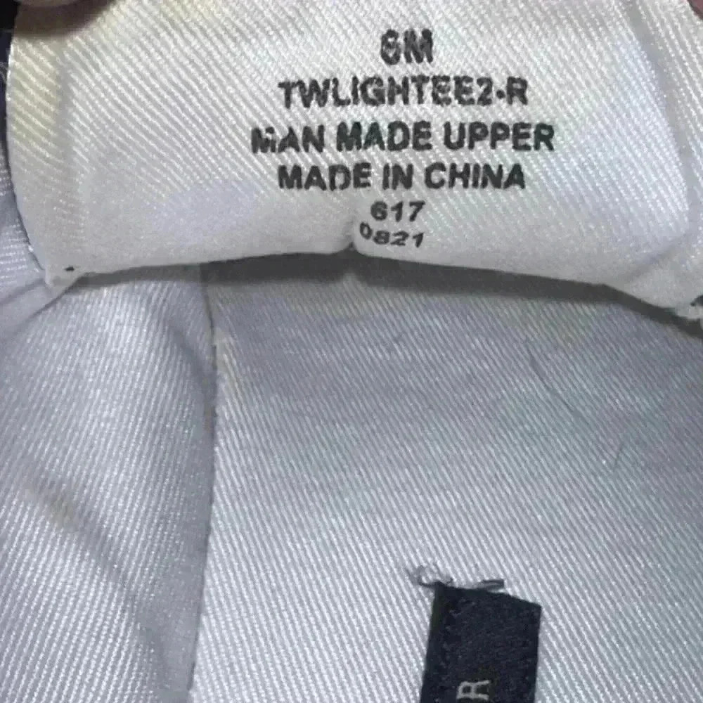 Tommy Hilfiger Sneakers for Woman. Size 6, Blue & White - Picture 10 of 12